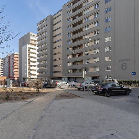 Avia Apartment Three Bedroom Two Balcony Ac & Parking By Noclegi Renters Krasków Εξωτερικό φωτογραφία