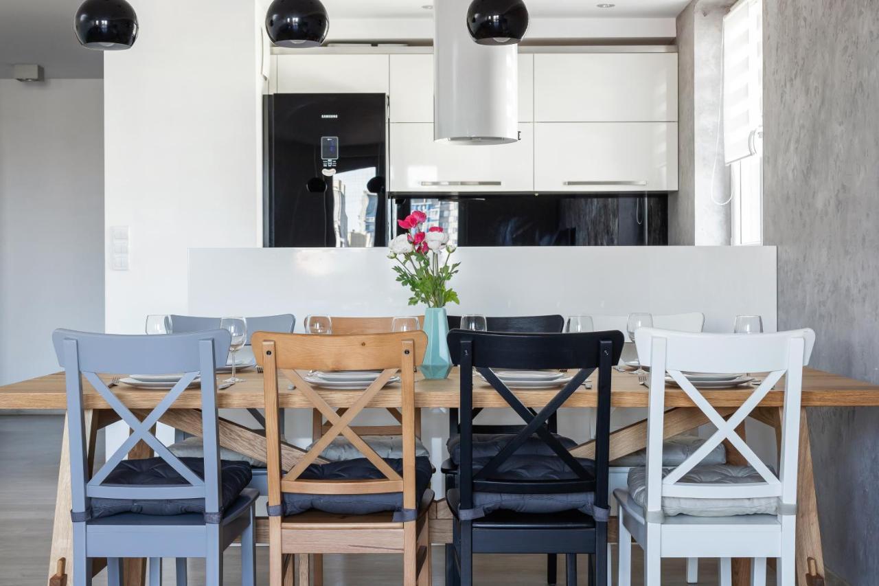 Avia Apartment Three Bedroom Two Balcony Ac & Parking By Noclegi Renters Krasków Εξωτερικό φωτογραφία